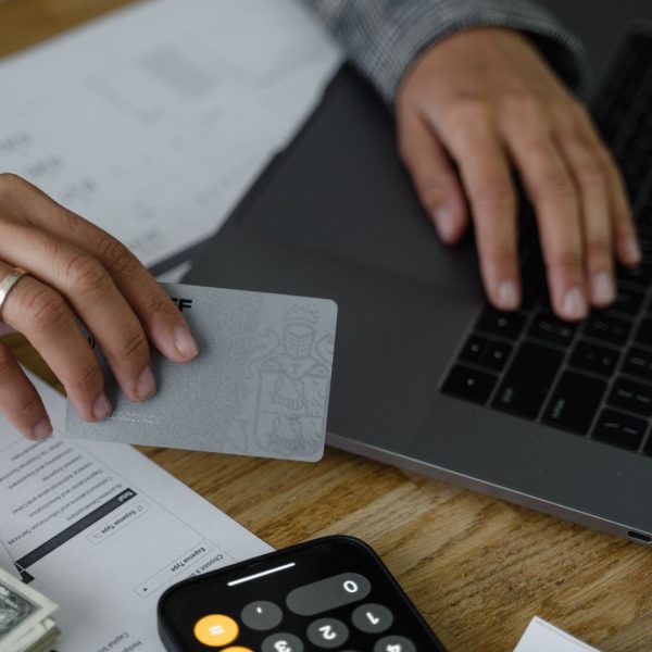 Accès client LCL : gérez vos comptes en ligne
